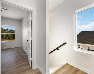 7221 Sandra Street - Photo Thumbnail 16