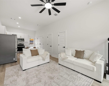 7217 Sandra Street - Photo Thumbnail 4