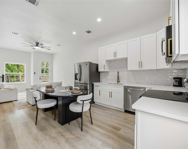 7217 Sandra Street - Photo Thumbnail 6