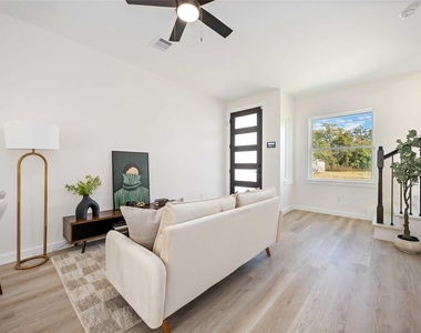 7221 Sandra Street - Photo Thumbnail 7