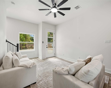 7217 Sandra Street - Photo Thumbnail 3