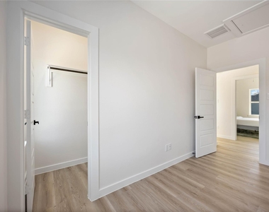 7221 Sandra Street - Photo Thumbnail 22