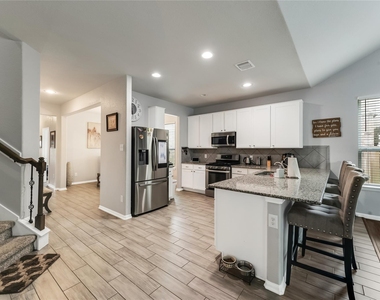 20906 Cypress Overlook Trail - Photo Thumbnail 7