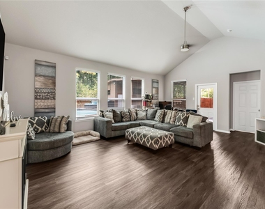 20906 Cypress Overlook Trail - Photo Thumbnail 14