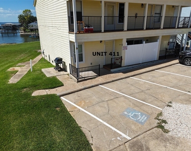 445 Carolcrest Lane - Photo Thumbnail 11