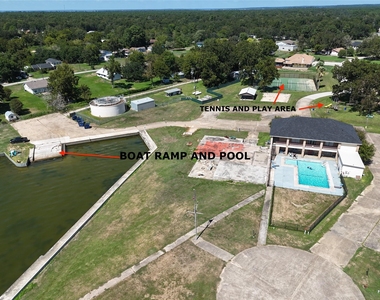 445 Carolcrest Lane - Photo Thumbnail 2
