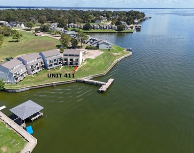 445 Carolcrest Lane - Photo Thumbnail 3