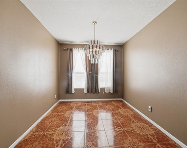 19614 Jackson Brook Way - Photo Thumbnail 11