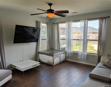 22518 Belmont Cove Lane - Photo Thumbnail 9
