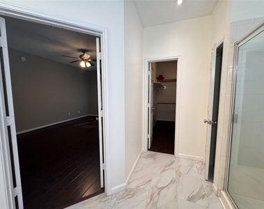 11502 Cecil Summers Way - Photo Thumbnail 8