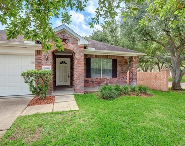 24502 Drakefield Court - Photo Thumbnail 3