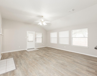 24502 Drakefield Court - Photo Thumbnail 8