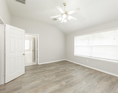 24502 Drakefield Court - Photo Thumbnail 18
