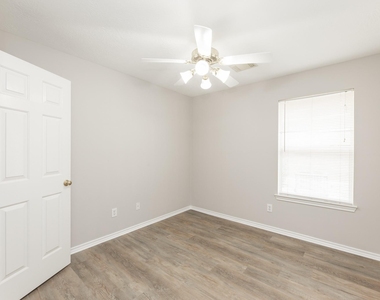 24502 Drakefield Court - Photo Thumbnail 22