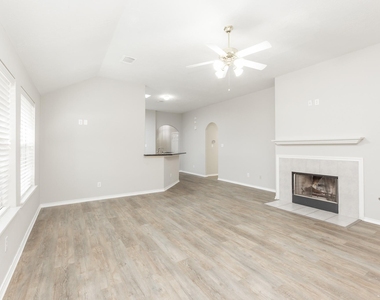 24502 Drakefield Court - Photo Thumbnail 11