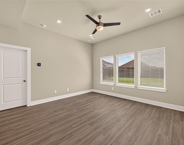 21051 Salt Rock Drive - Photo Thumbnail 7