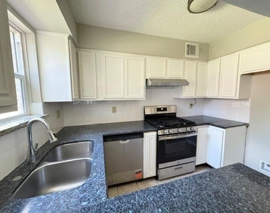 3043 Mosby Drive - Photo Thumbnail 7