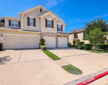 16021 Summerville Lake Drive - Photo Thumbnail 2