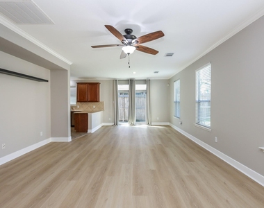 16021 Summerville Lake Drive - Photo Thumbnail 7