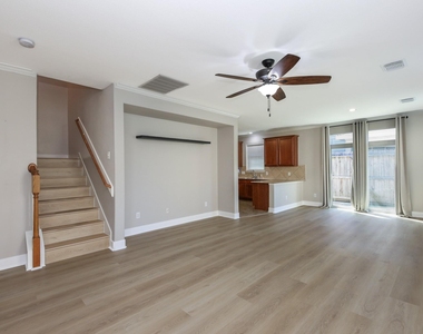 16021 Summerville Lake Drive - Photo Thumbnail 5