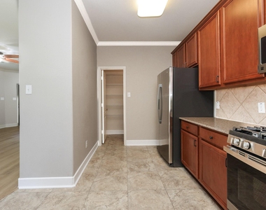 16021 Summerville Lake Drive - Photo Thumbnail 12