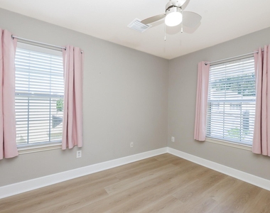 16021 Summerville Lake Drive - Photo Thumbnail 22