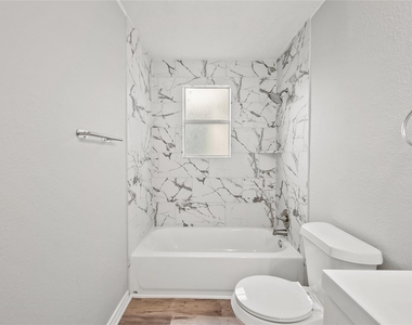 234 E Texas Street - Photo Thumbnail 17