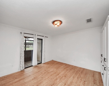 12755 Mill Ridge Drive - Photo Thumbnail 11