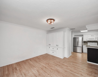 12755 Mill Ridge Drive - Photo Thumbnail 14