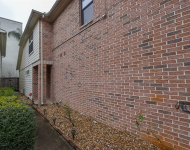 5710 Cornish Street - Photo Thumbnail 2