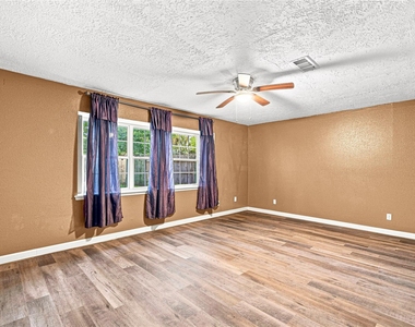 5927 Bihia Forest Drive - Photo Thumbnail 11