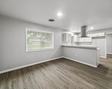 4114 Hill Oak Drive - Photo Thumbnail 2