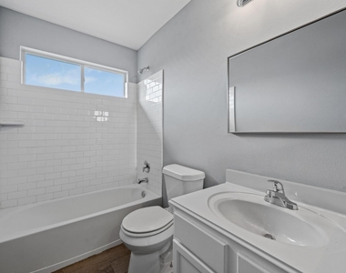 9006 Blue Cedar Lane - Photo Thumbnail 18