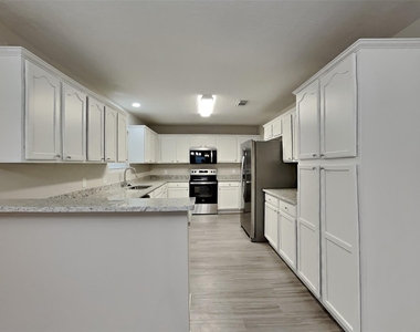 2457 Ripplewood Drive - Photo Thumbnail 2