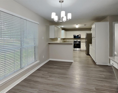 2457 Ripplewood Drive - Photo Thumbnail 4
