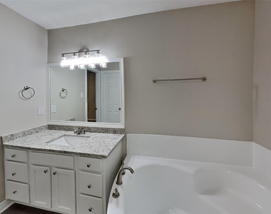 2457 Ripplewood Drive - Photo Thumbnail 9