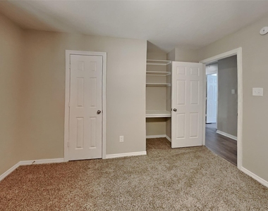 2457 Ripplewood Drive - Photo Thumbnail 12