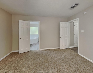 2457 Ripplewood Drive - Photo Thumbnail 7