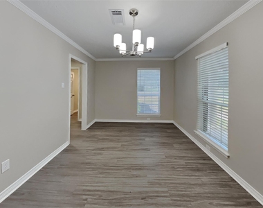 2457 Ripplewood Drive - Photo Thumbnail 6