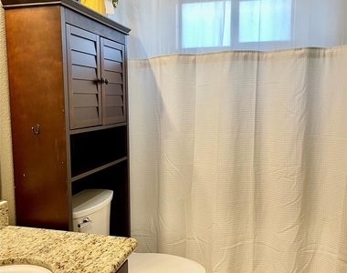 7808 Colonial Lane - Photo Thumbnail 2