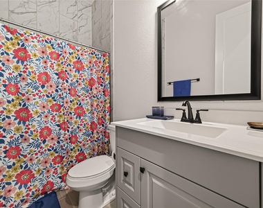 10730 Hidden Rock Drive - Photo Thumbnail 9
