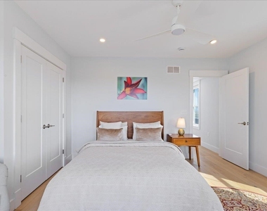 220 North End - Photo Thumbnail 32