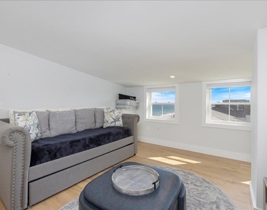 220 North End - Photo Thumbnail 35