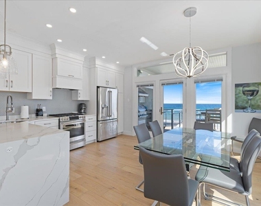 220 North End - Photo Thumbnail 5