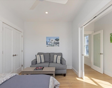220 North End - Photo Thumbnail 15