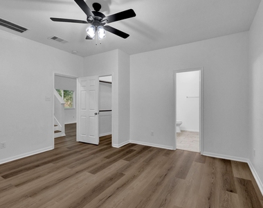 11926 Jelicoe Drive - Photo Thumbnail 7