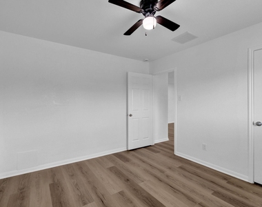 11926 Jelicoe Drive - Photo Thumbnail 22