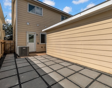 11926 Jelicoe Drive - Photo Thumbnail 24