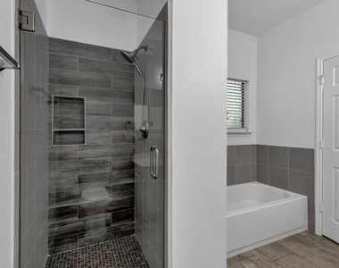 11926 Jelicoe Drive - Photo Thumbnail 10