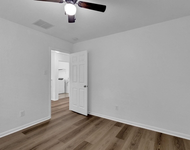 11926 Jelicoe Drive - Photo Thumbnail 13